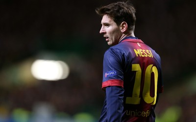 乐竞电竞播报-拉波尔特赛后累瘫在地上