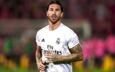 乐竞电竞动态-莱昂贝利绝杀后指天庆祝