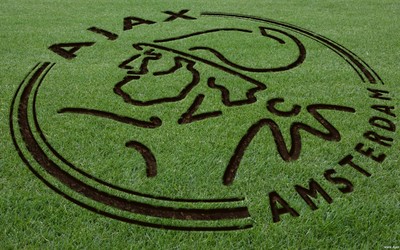 乐竞电竞热议-阿利松扑出近距离抽射逆天